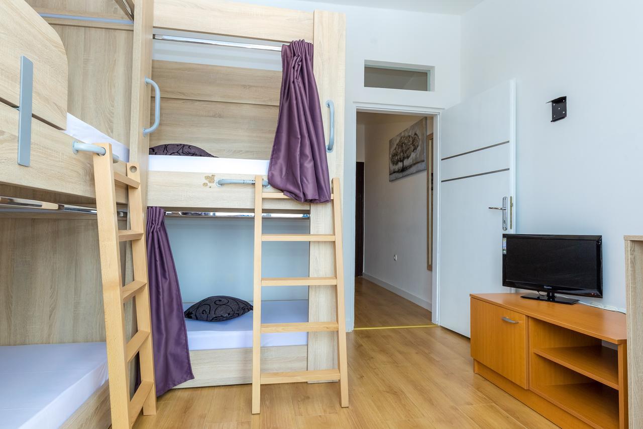 Apartments In City Center Ventus Novalja Eksteriør bilde