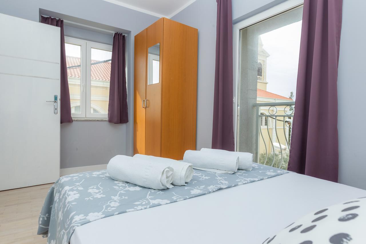 Apartments In City Center Ventus Novalja Eksteriør bilde
